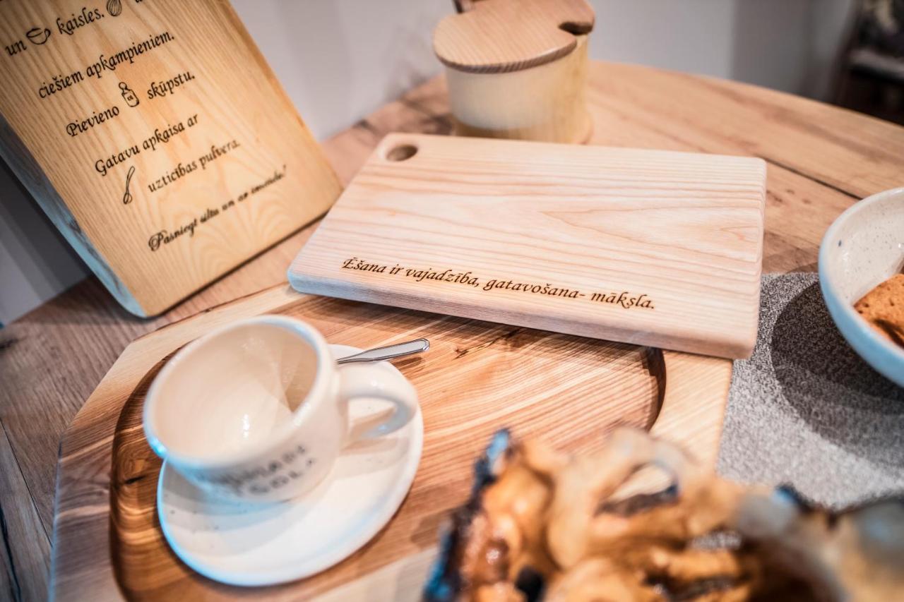 Handmade Latgola - Vairak Ka Vienkarsi "Naktsmitne" Līvāni Extérieur photo